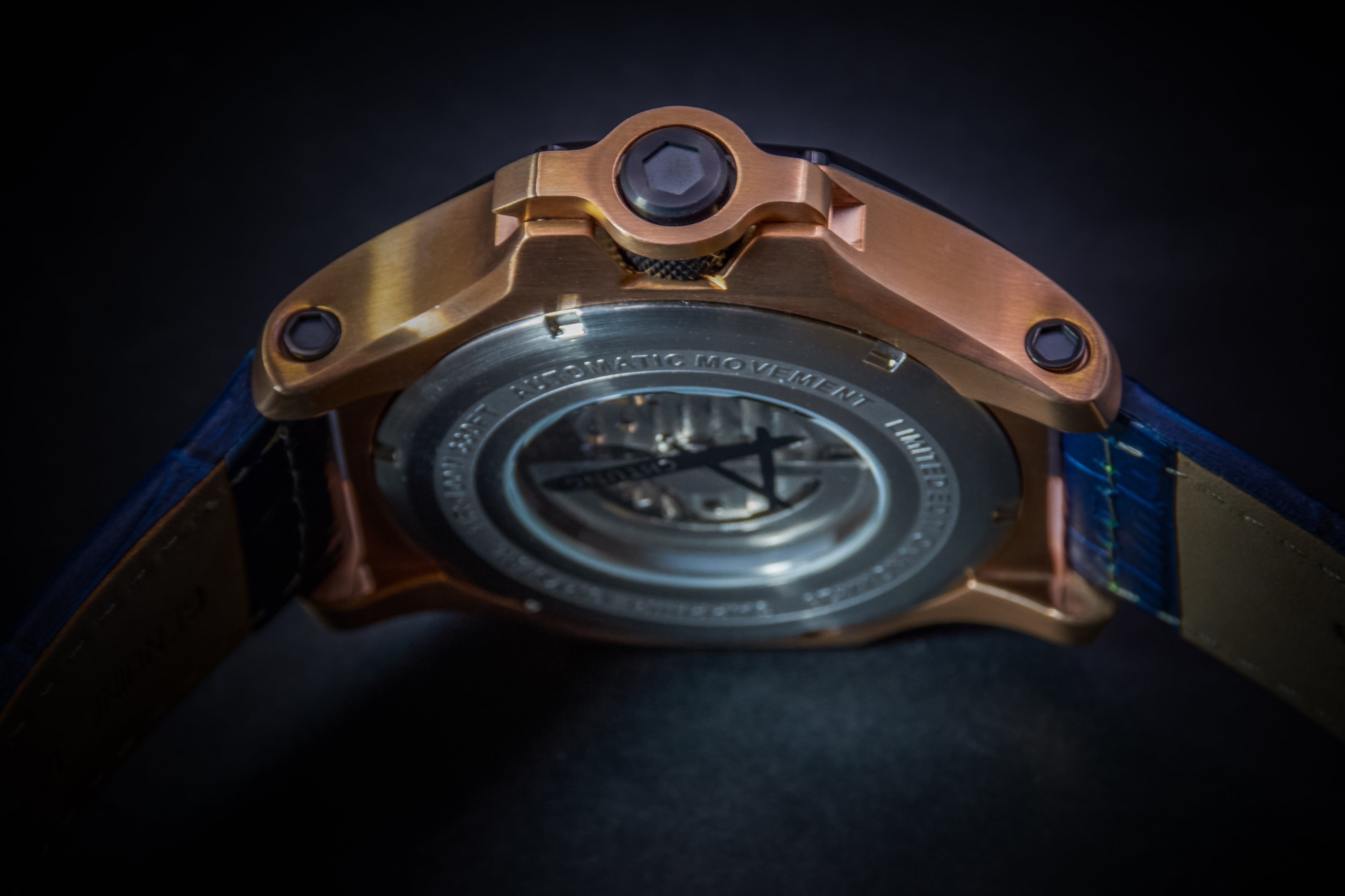Achtung Turbo3/ Rose Gold and Black